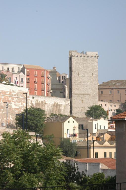 L'Arco Cagliari Bed and Breakfast Εξωτερικό φωτογραφία