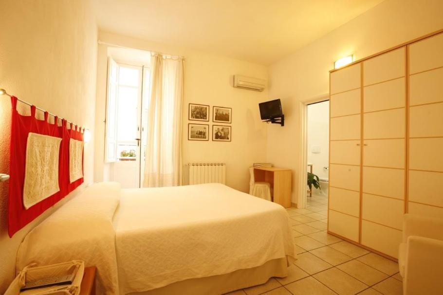 L'Arco Cagliari Bed and Breakfast Εξωτερικό φωτογραφία